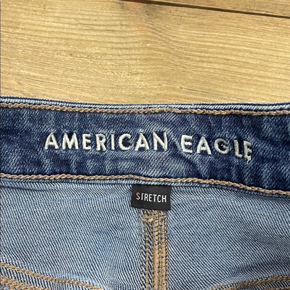 American Eagle Mom Straight Jeans Crossover Waist - Picture 6 of 9